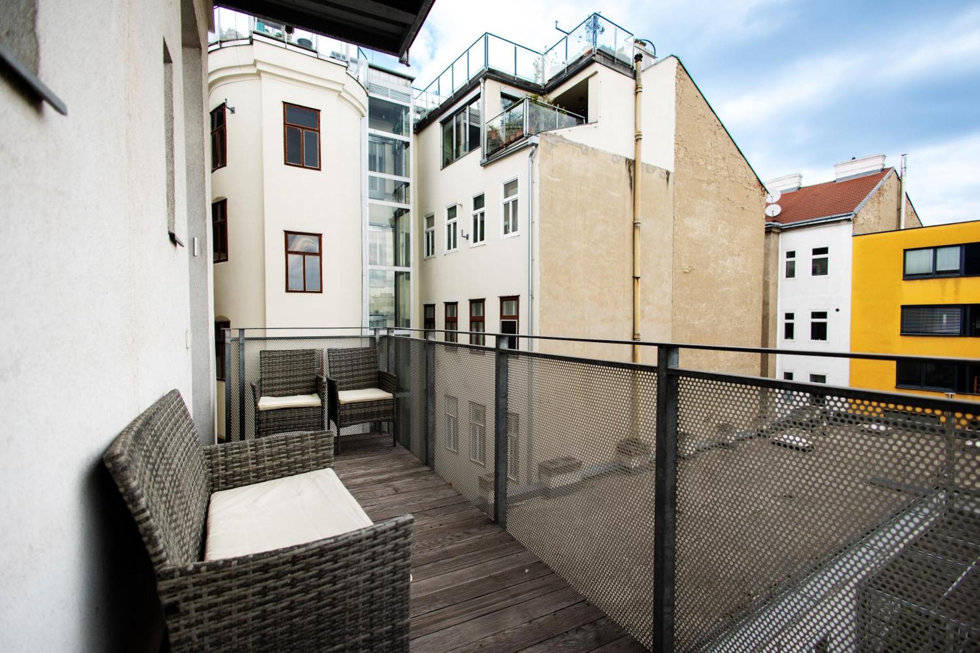 Apartments 4 You Red Star 8 เวียนนา ภายนอก รูปภาพ