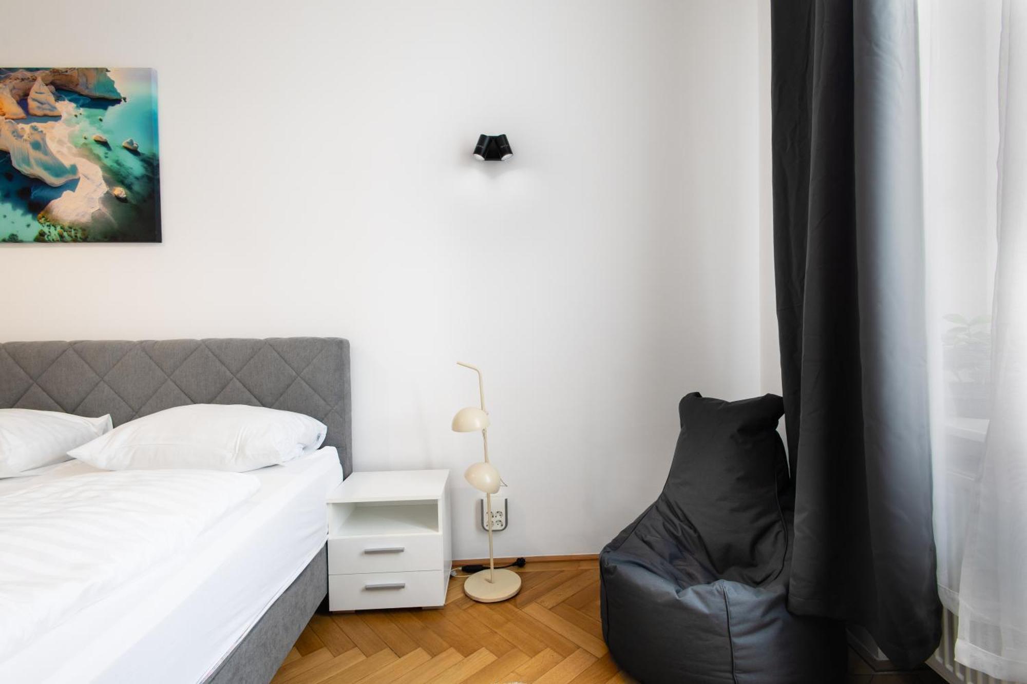 Apartments 4 You Red Star 8 เวียนนา ภายนอก รูปภาพ